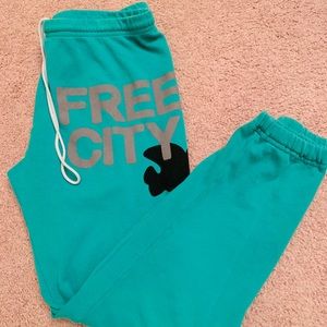 Freecity sweatpants